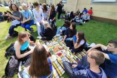 Śniadanie na trawie