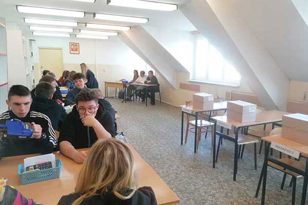 Read more about the article “Przed egzaminem zawodowym” – lekcja otwarta w klasie II H