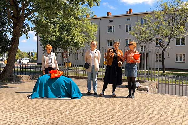 Odsłonięcie niedźwiadka szczęścia